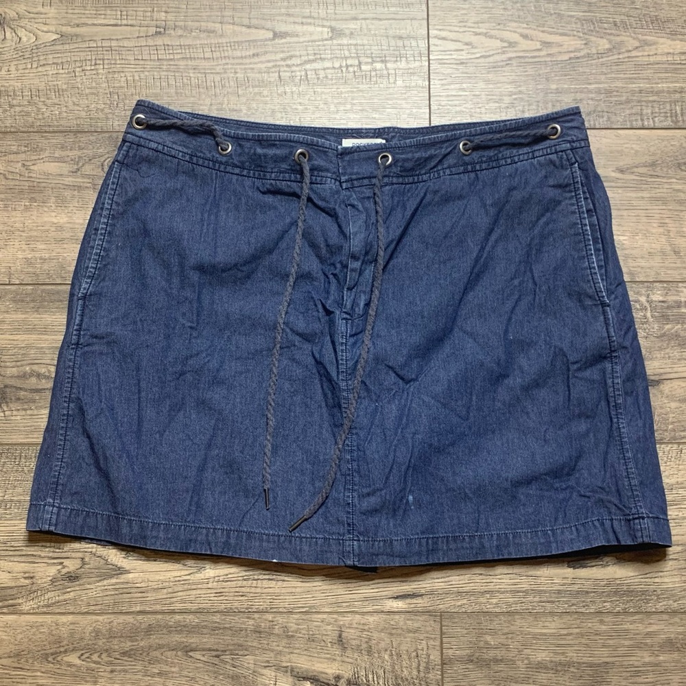 Docker’s Medium Washed Denim Skirt With Built In Underneath Shorts